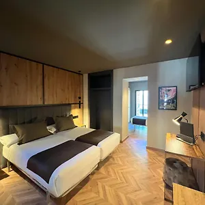 3* Hotel Yomo Petit Paris